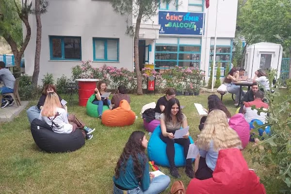 İzmir Büyükşehir Belediyesi Genç İzmir Balçova - Resim 1