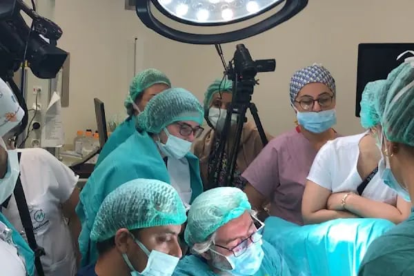 Prof Dr Erdoğan Aslan Kadın Hastalıkları ve Doğum Uzmanı - Resim 8