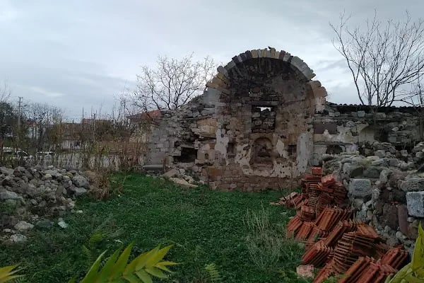 Kilise Kalıntısı - Resim 1