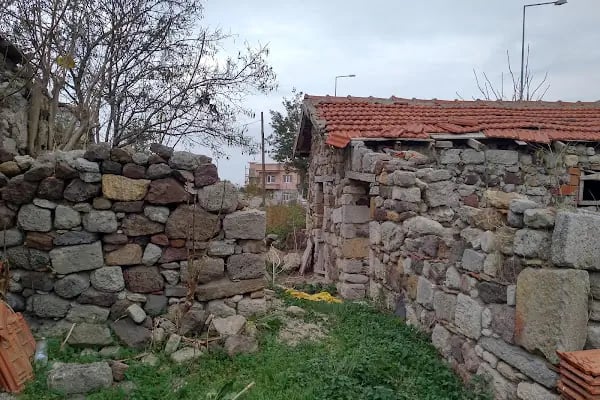 Kilise Kalıntısı - Resim 3