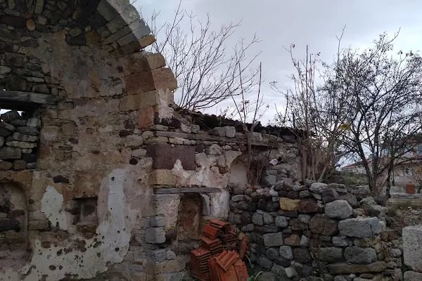 Kilise Kalıntısı - Resim 2