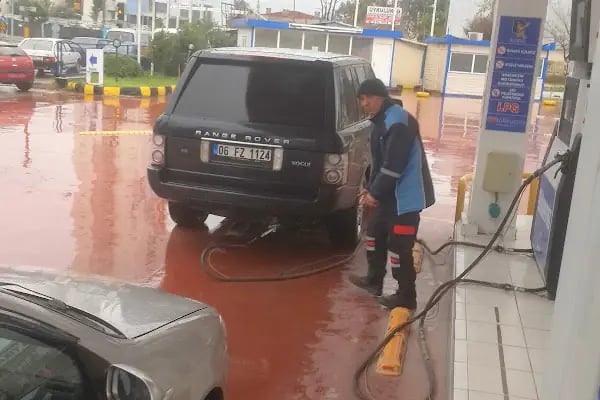 Milangaz Otogaz Bayraklı - Resim 12