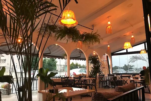 L’Mabella Cafe - Resim 2
