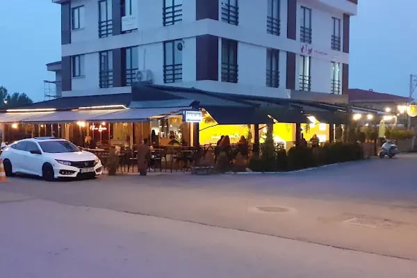 L’Mabella Cafe - Resim 6