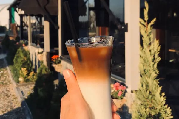 L’Mabella Cafe - Resim 15