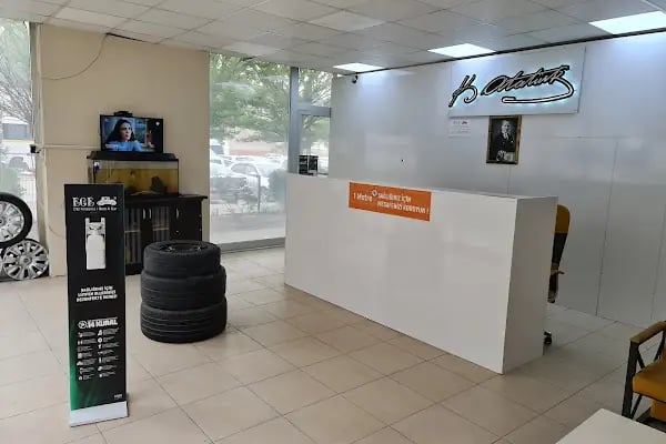 EGE Oto Kiralama/Rent A Car Lounge Ofis İzmir Şehirlerarası Otobüs terminali otogardan araç kiralama - Resim 4