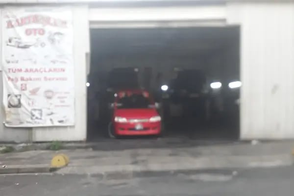 Nigdeli Kardeşler oto tamir bakim servisi - Resim 1