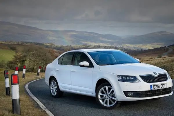 FULL RENT A CAR - Resim 3