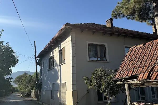 Armutlu Kaya Mezarı - Resim 18
