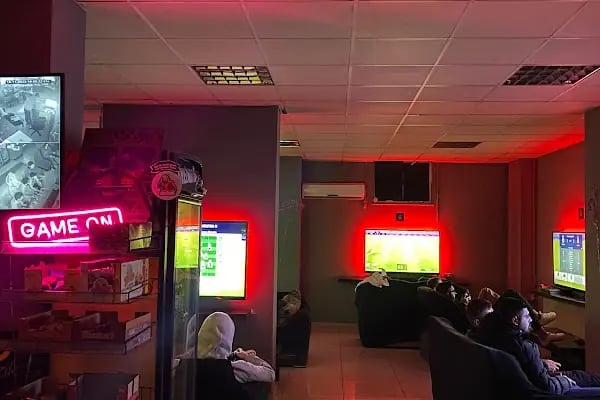 Pablo Playstation Cafe - Resim 3