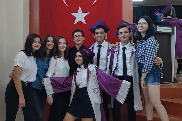 Yusuf Kemalettin Perin Fen Lisesi - Resim 4
