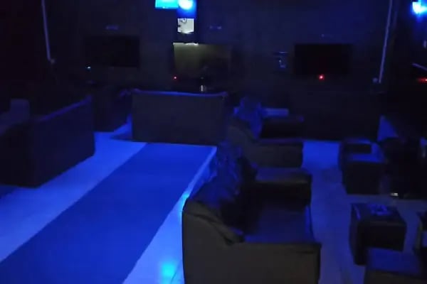Kardeşler Playstation Kafe - Resim 9