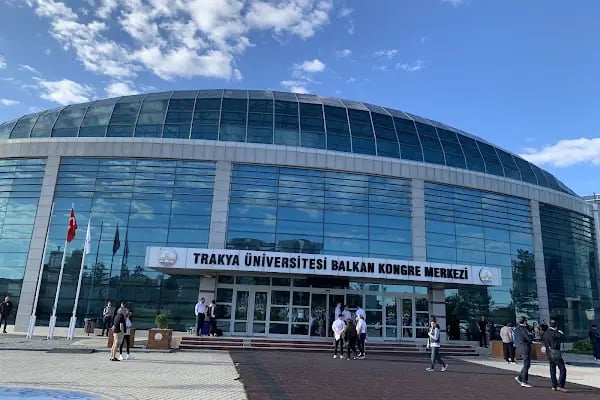 Trakya Üniversitesi Balkan Kongre Mer. - Resim 2