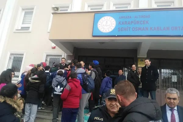Karapürçek Şehit Osman Kablan Ortaokulu - Resim 7
