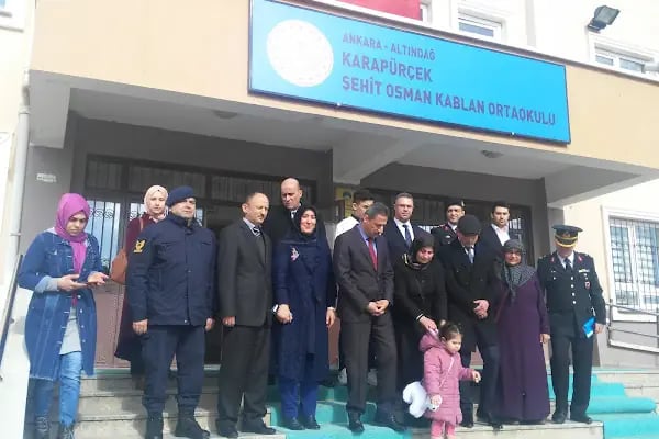 Karapürçek Şehit Osman Kablan Ortaokulu - Resim 3