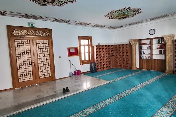 Öner Tokcan Cami - Resim 6