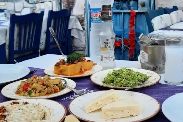 DELİ MAVİ RESTAURANT - Resim 15