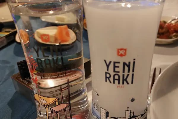 DELİ MAVİ RESTAURANT - Resim 6