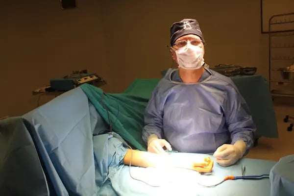 Prof. Dr. Tolga Tüzüner | Ortopedi ve Travmatoloji Uzmanı - Resim 15
