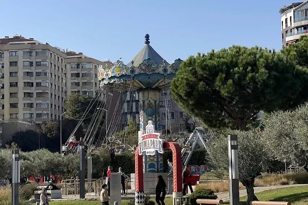 Retro Lunapark Akasya - Resim 17