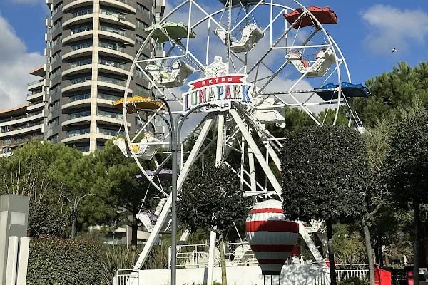 Retro Lunapark Akasya - Resim 2