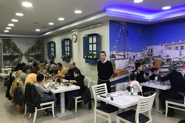 Marina Balık Market Pişirme Evi - Resim 7