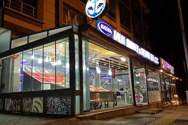 Marina Balık Market Pişirme Evi - Resim 1
