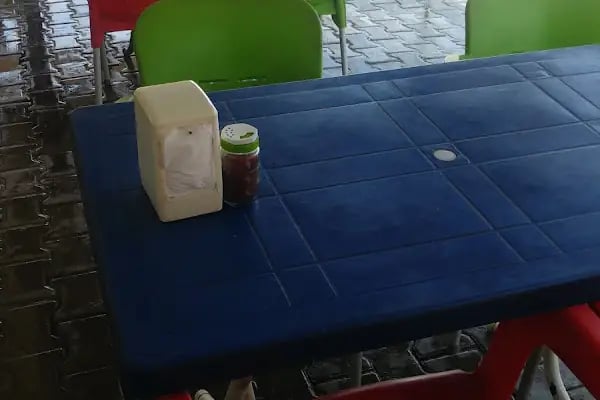 Reyhan Döner Kebab Salonu - Resim 18