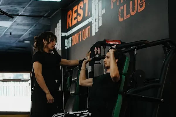 RUSH FİTNESS CLUB - Resim 20
