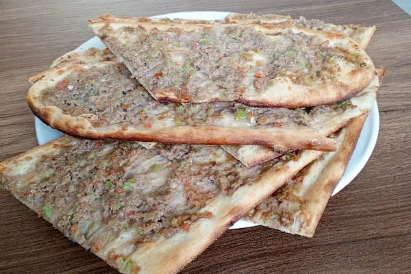 Gazipaşa Konyalı Etli Ekmek - Resim 9