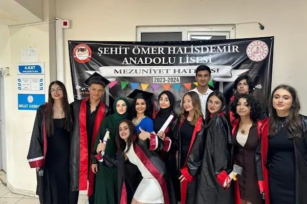 Şehit Ömer Halisdemir Anadolu Lisesi - Resim 18