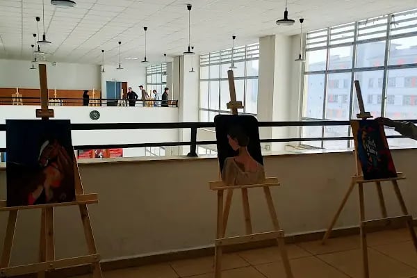 Şehit Ömer Halisdemir Anadolu Lisesi - Resim 4