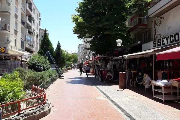 Türkiye İş Bankası Şirinyer/İzmir Şubesi - Resim 3