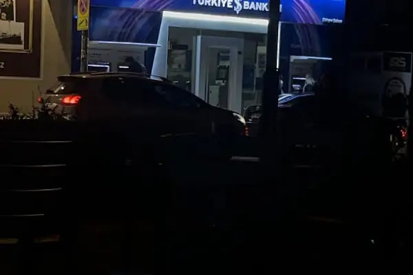 Türkiye İş Bankası Şirinyer/İzmir Şubesi - Resim 7