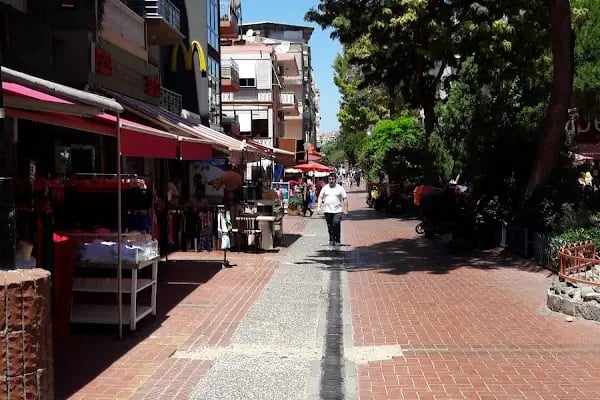 Türkiye İş Bankası Şirinyer/İzmir Şubesi - Resim 9