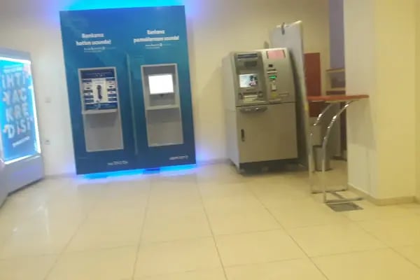Türkiye İş Bankası Şirinyer/İzmir Şubesi - Resim 15