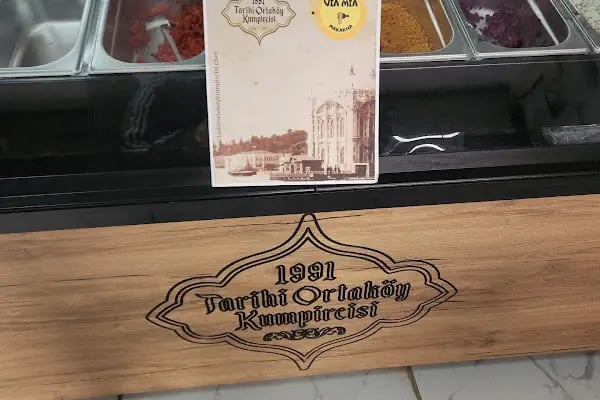 Ramazan Kumpircisi / Viamia İtalyan makarna / Wafflecı İnegöl Waffle / Tarihi Ortaköy Kumpircisi - Resim 3