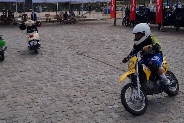 Gumbet Belediye Cafe - Resim 16