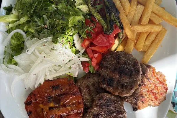 Aile Balık Ekmek ve Tantuni - Resim 13