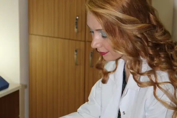 Op. Dr. Arzu Ercan - İstanbul Kalp Damar Cerrahisi - Resim 14