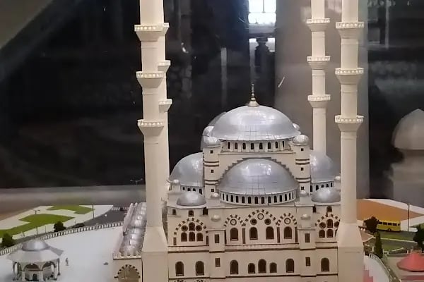 Abdülhamid Han Camii - Resim 4