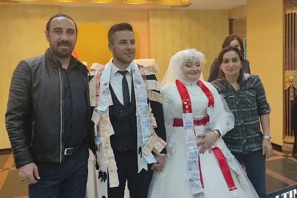 𝗦𝗲𝘆𝗿-𝗶 𝗚𝗼𝗹 Balo&amp;Davet Salonları - Resim 16