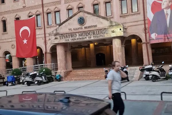 T.C. Alanya Belediyesi Tiyatro Müdürlüğü Kültür Merkezi - Resim 18