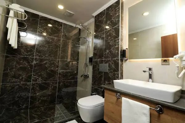 Bayrak Grand Hotel - Resim 3
