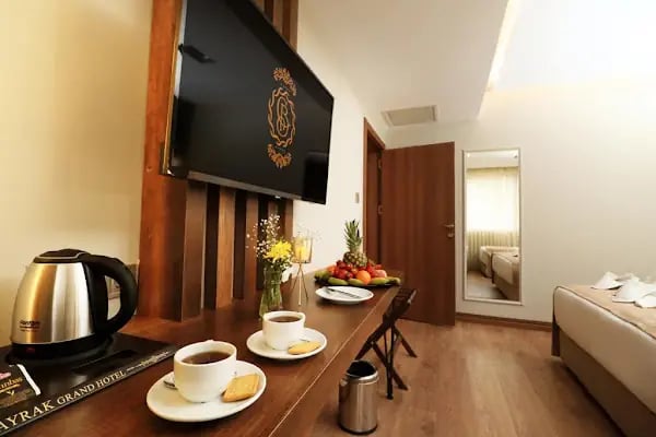 Bayrak Grand Hotel - Resim 17