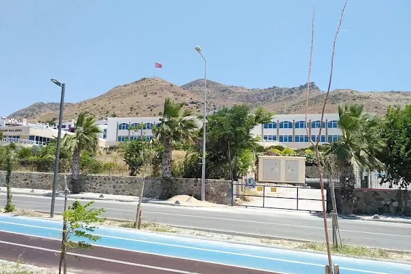 Hayırlı Sabancı Anadolu Lisesi - Resim 2