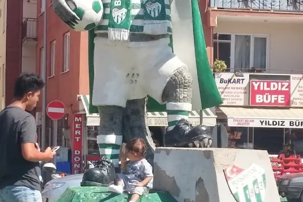 Mert Büfe Tavuk Döner - Resim 8
