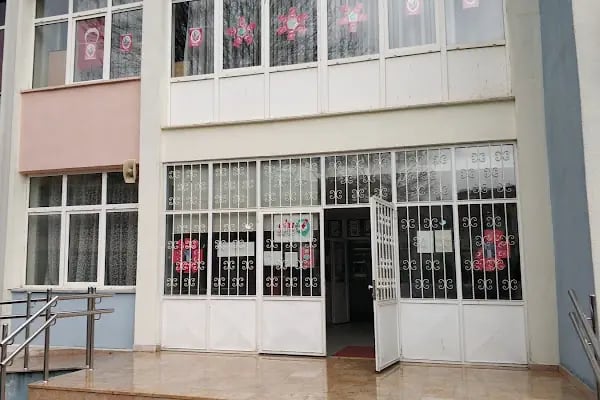 Şehit Abdullah Ömür İlköğretim Okulu - Resim 3