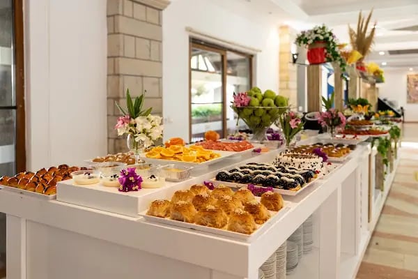 Tiana Beach Resort - Resim 6