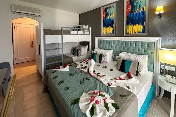 Tiana Beach Resort - Resim 5